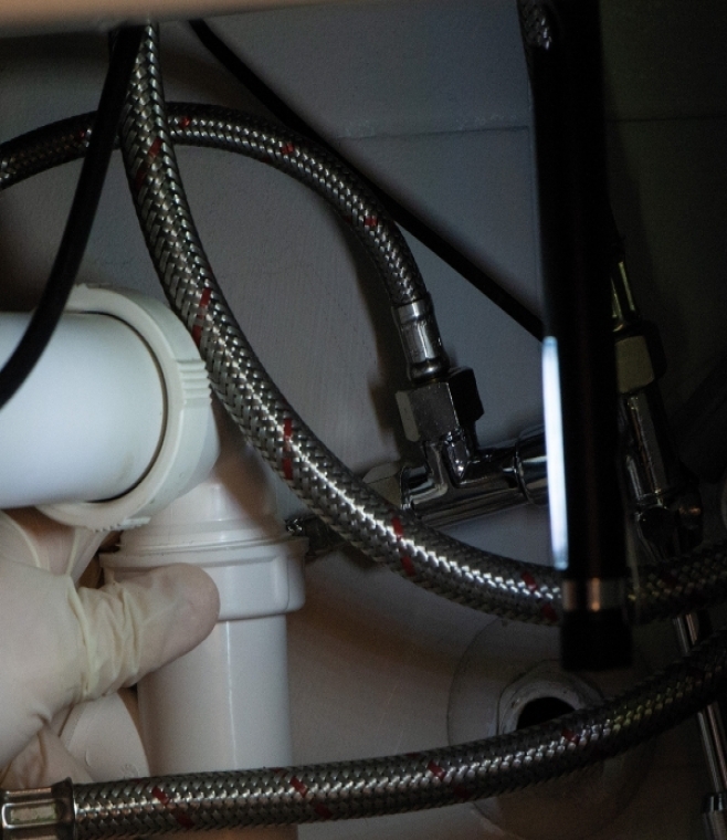 Latarka COB z otwieraczem do butelek