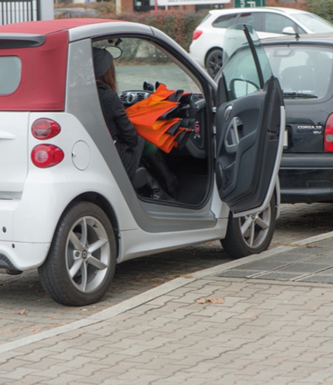 Parasol składany odwrotnie