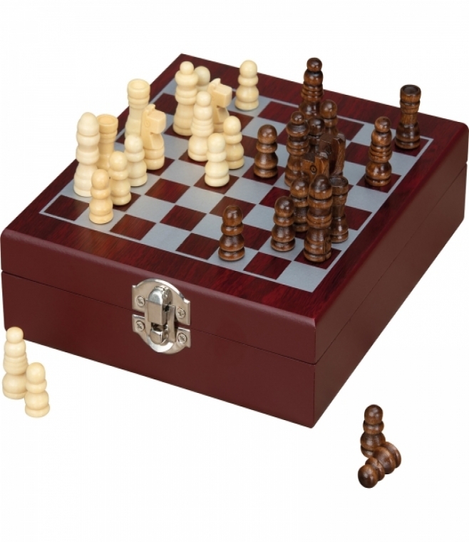 Zestaw do wina z szachami