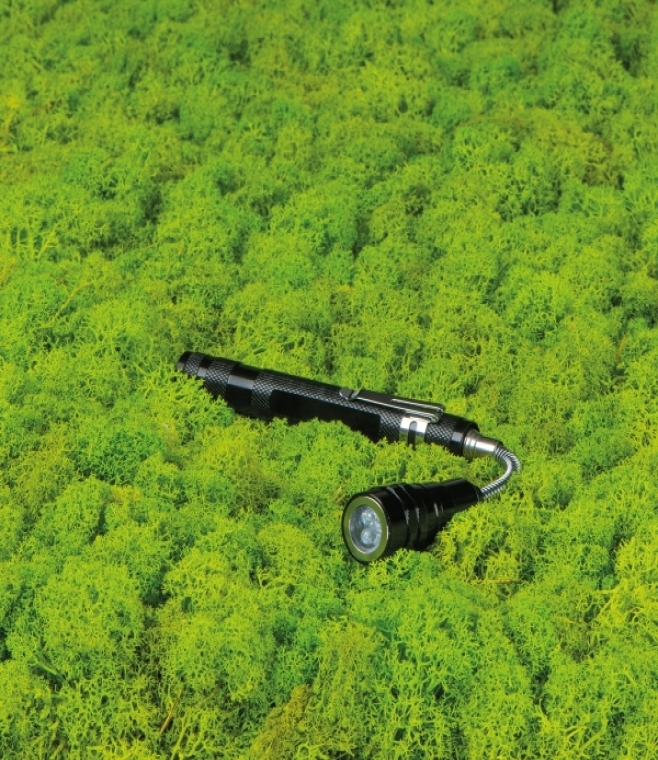 Latarka LED teleskopowa